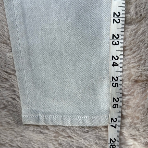 AG Adriano Goldschmied | Farrah Skinny Ankle Jeans
Luminous Fade to Grey - Picture 11 of 14